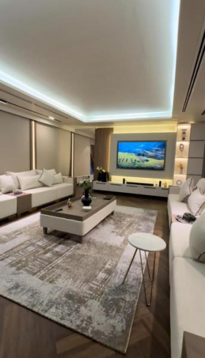 The Peak yacht